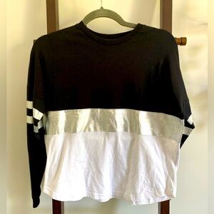 BALERA DANCEWEAR OVERSIZE TOP WITH METALLIC STRIPE